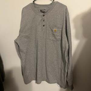 Carhartt Men's Heavyweight Long-Sleeve Pocket Henley T-Shirt - Heather Gray